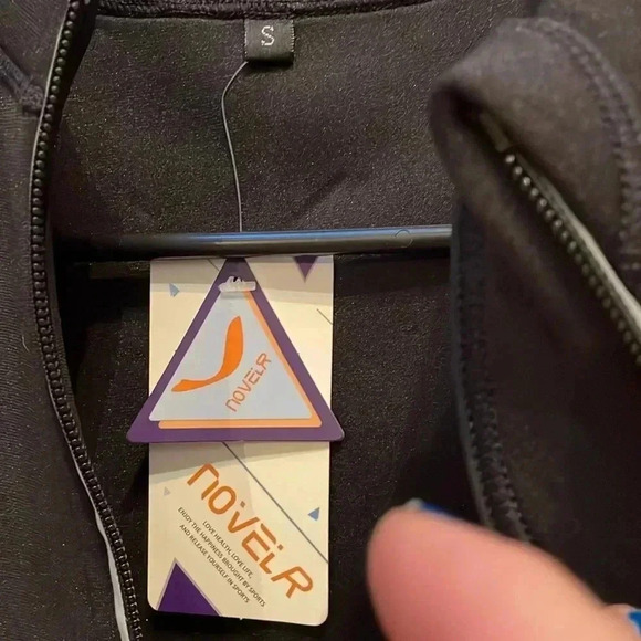 Kids Wetsuit top- small - Picture 3 of 6